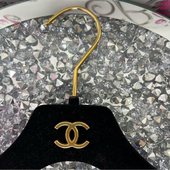 Authentic Chanel hanger velour velvet version plastic black gold logo emblem - Picture 12 of 16